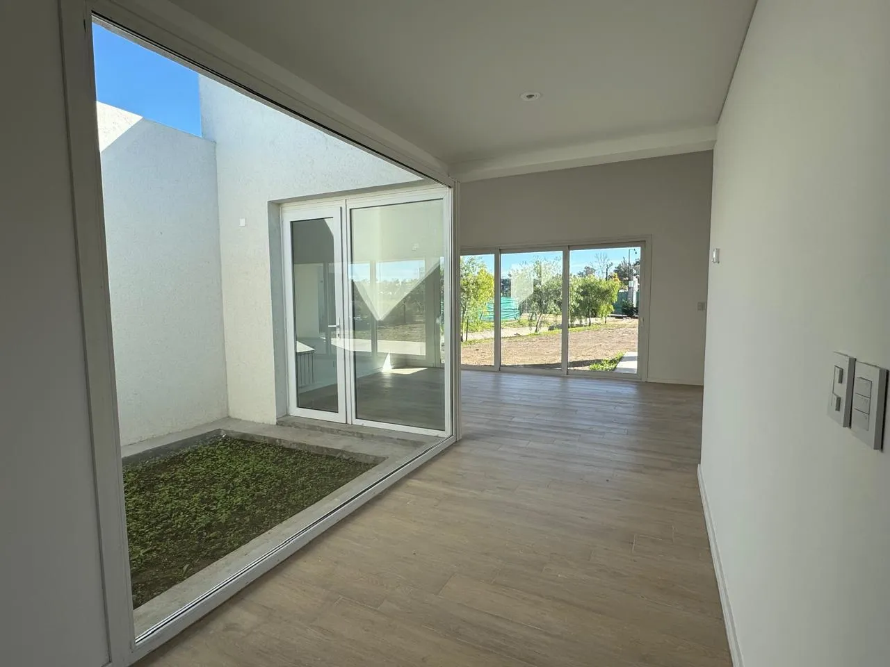 Casa en Arturo Illia al 300 - VIDA BARRIO CERRADO