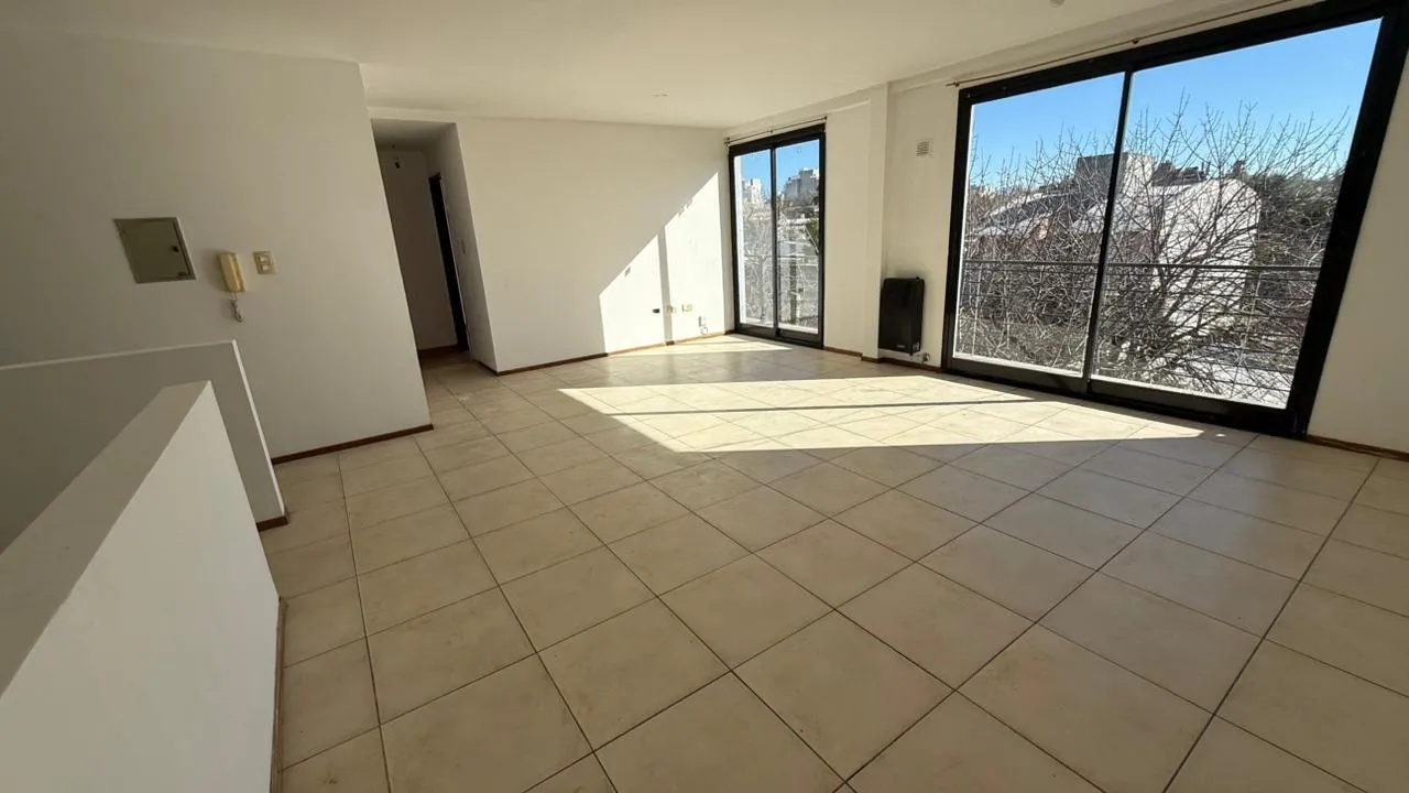 Departamento en 63 e/ 115 y 116