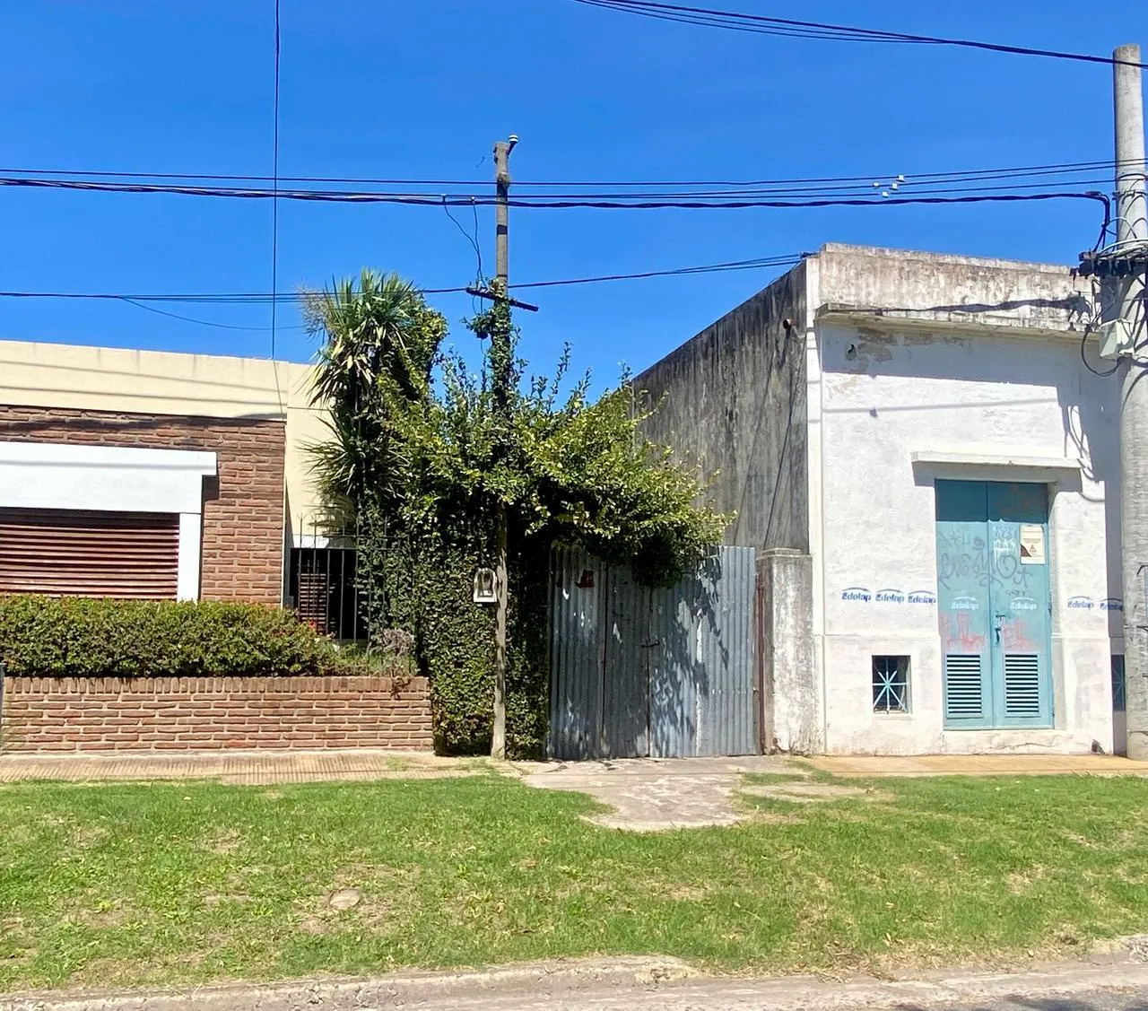 Terreno en 526 e/ 3 y 4