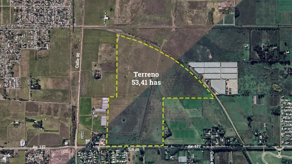 Terreno en Av. 137 e/ 90 y 602 s/n