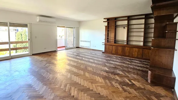 Departamento en Martin y Omar 192