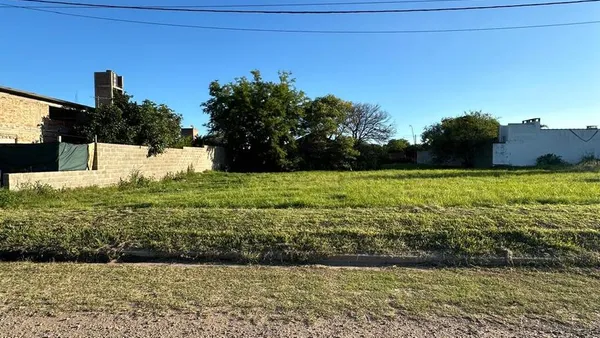 Terreno en COLONIA TIROLESA