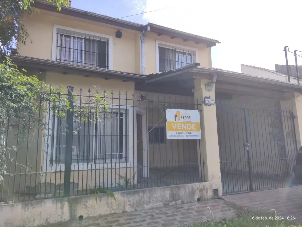 Casa en Roque Saenz Peña al 800