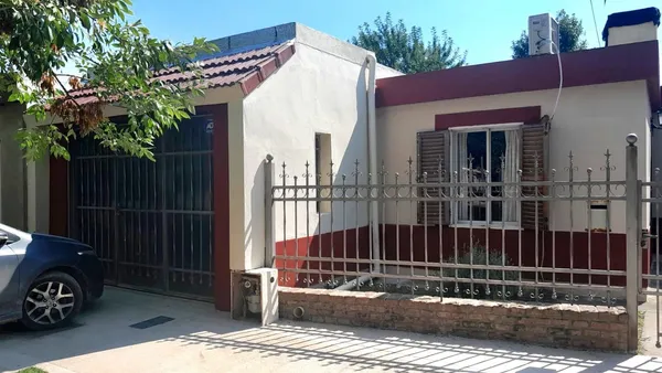 Casa en Casa en venta de 3 habitaciones - Marcos Juárez