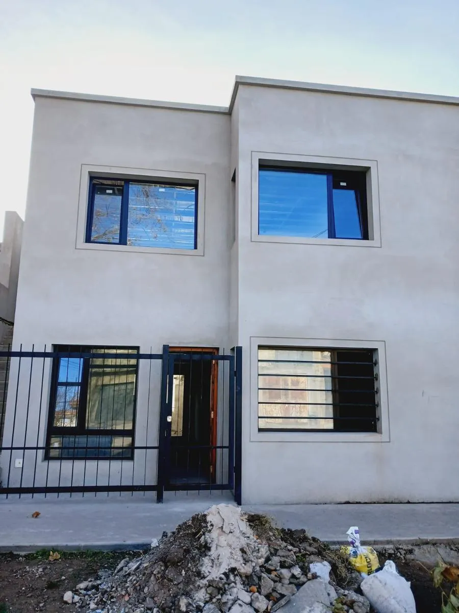 Departamento en PRIMERA JUNTA al 3400
