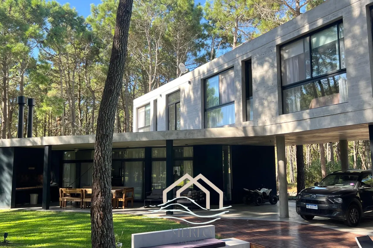Casa en Brisas al 300