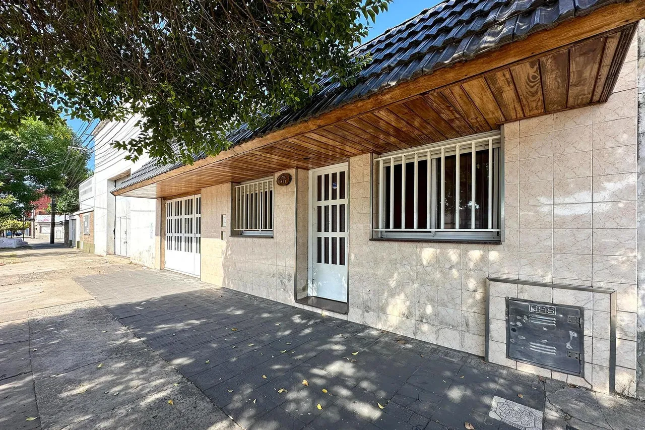 Casa en Av. Francia al 3800