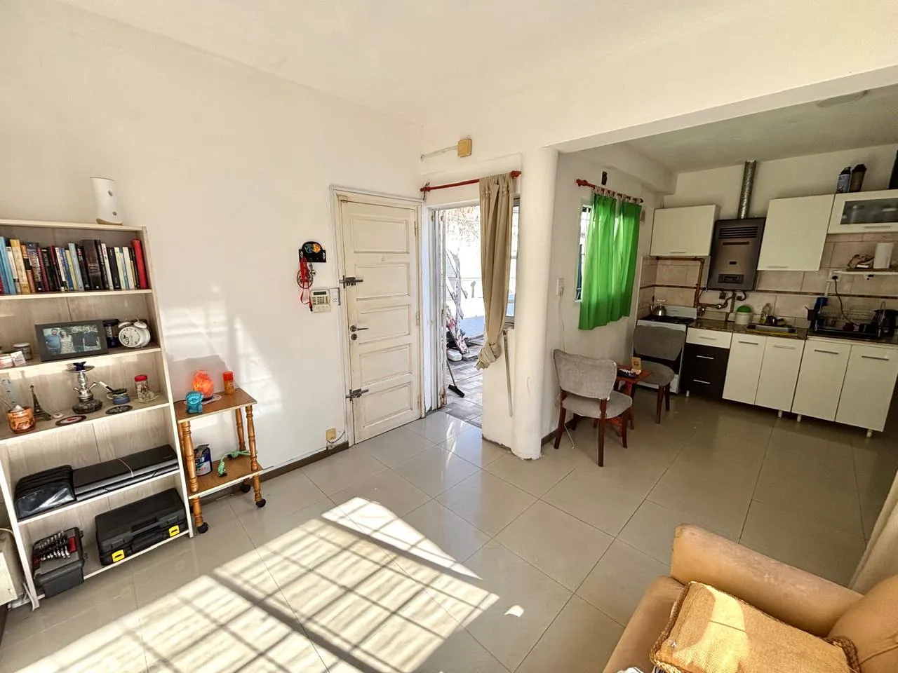 Departamento en Buenos Aires al 1000