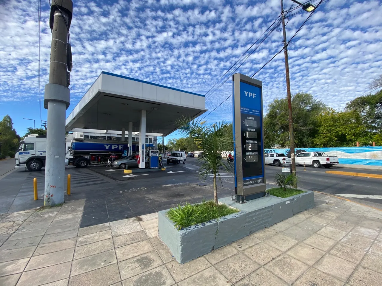 Local Comercial en Av. Avelino Rolon al 1300