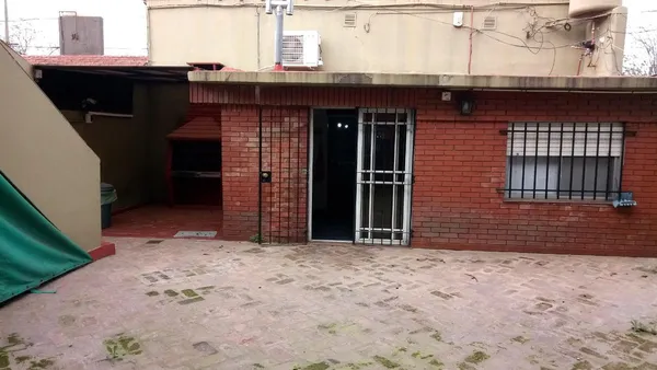 Casa en ADROGUE