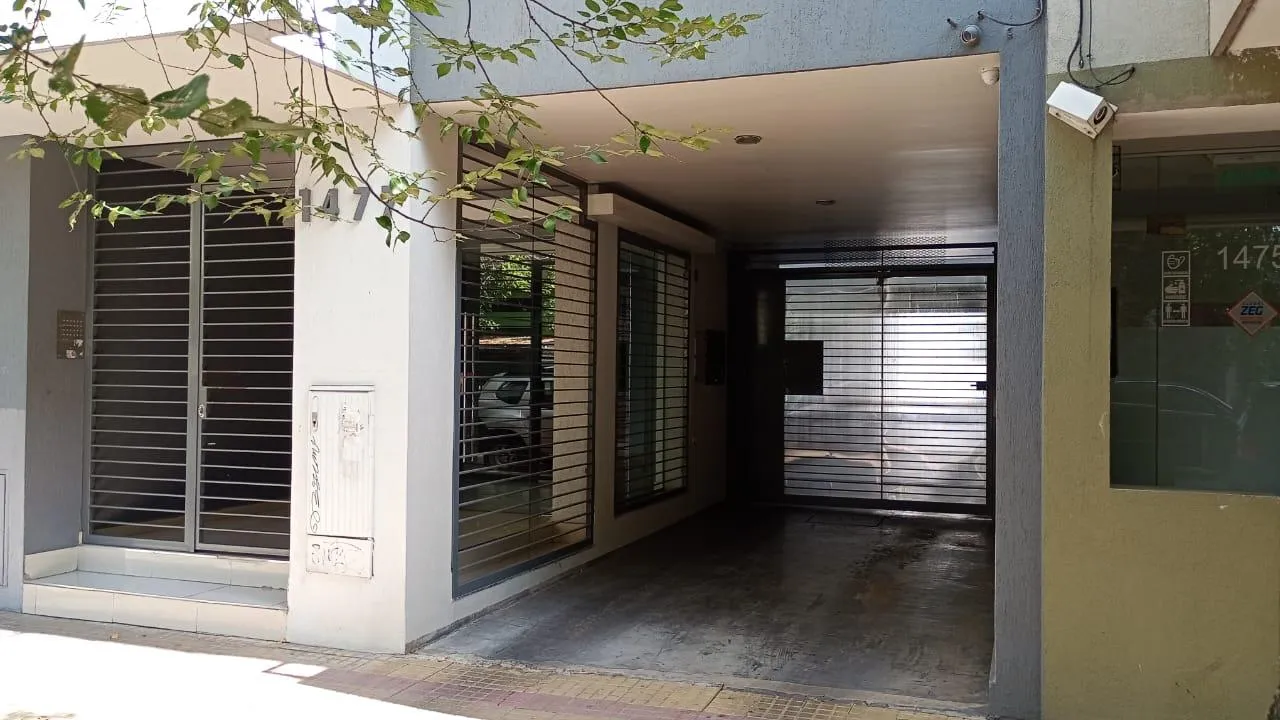 Cochera en calle 6 entre 62 y 63