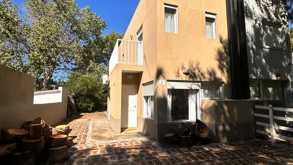Casa en Del Pejerrey al 2000