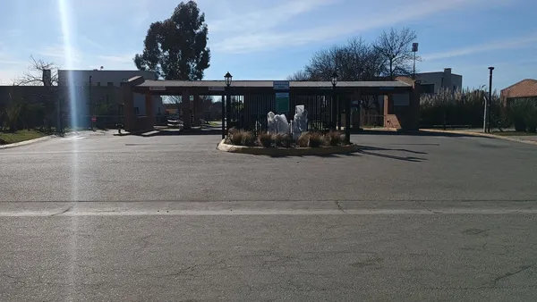 Terreno en MARIANO ACOSTA al 3000