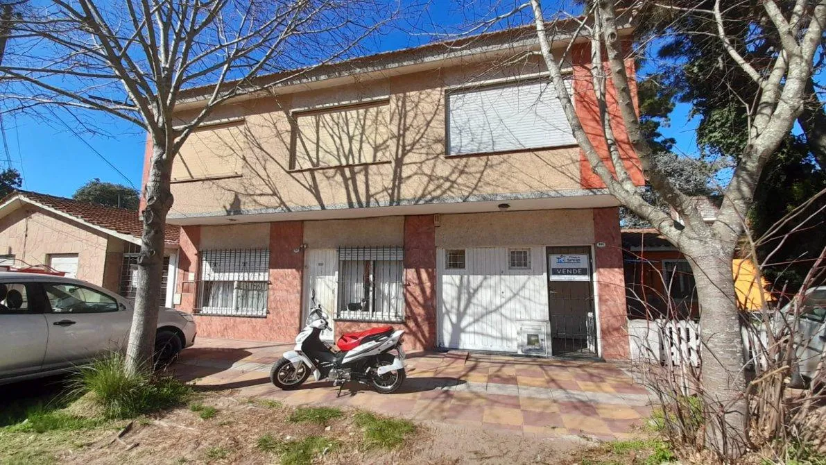Casa en J.V GONZALEZ 946