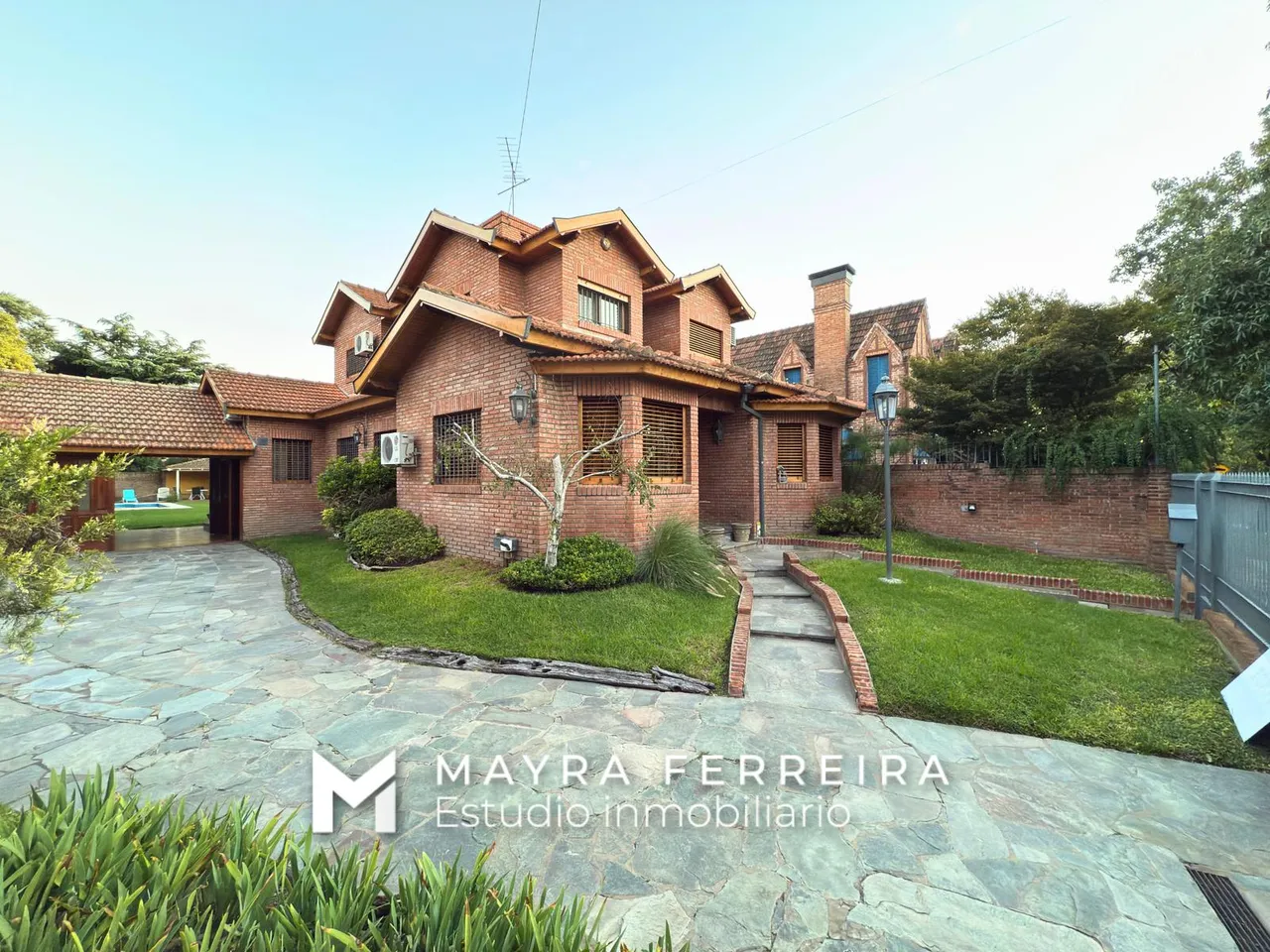 Casa en Casa en Venta de 7 ambientes en Monte Grande