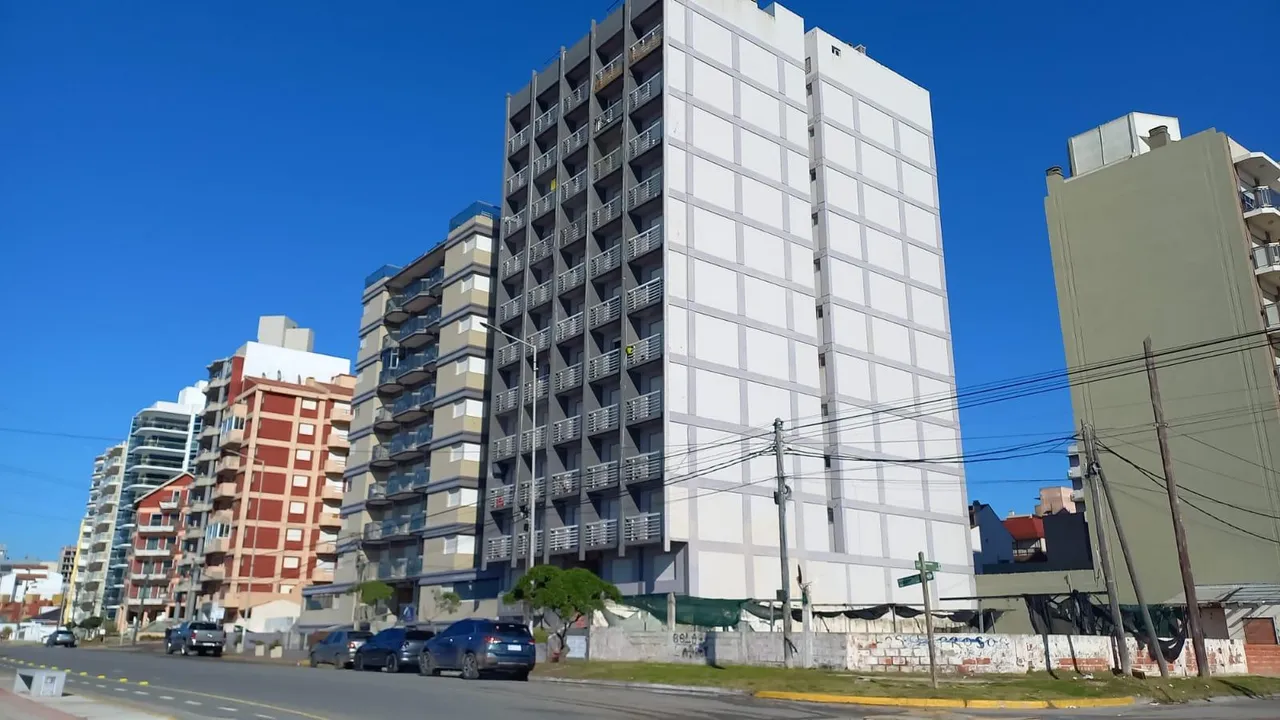 Departamento en COSTANERA al 3000