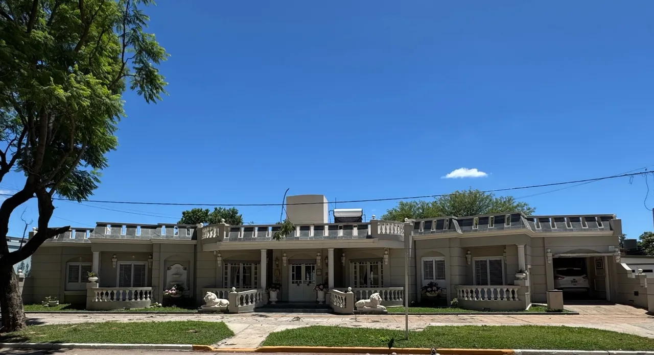 Casa en Av. Presidente Perón al 865