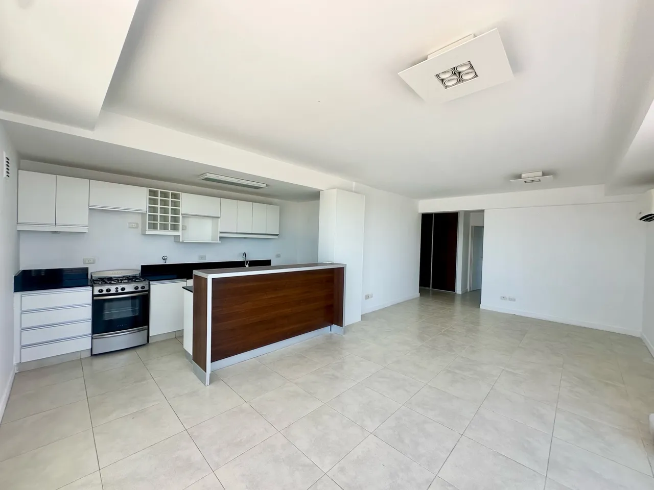 Departamento en av del puerto 610 - Ribera 3