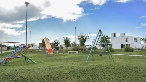 Terreno en Av. Circunvalación y Fuerza Aérea