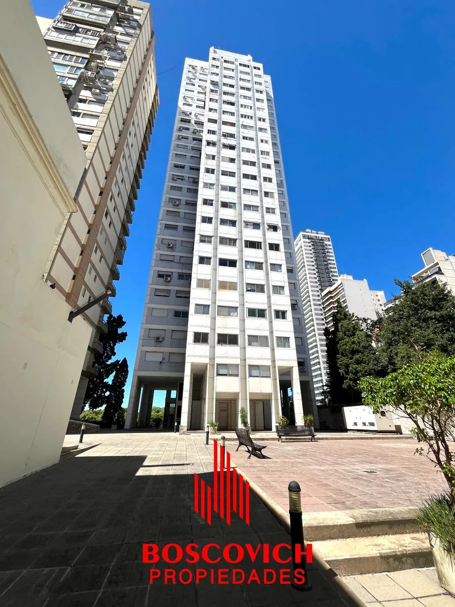 Departamento en 1 de mayo al 900