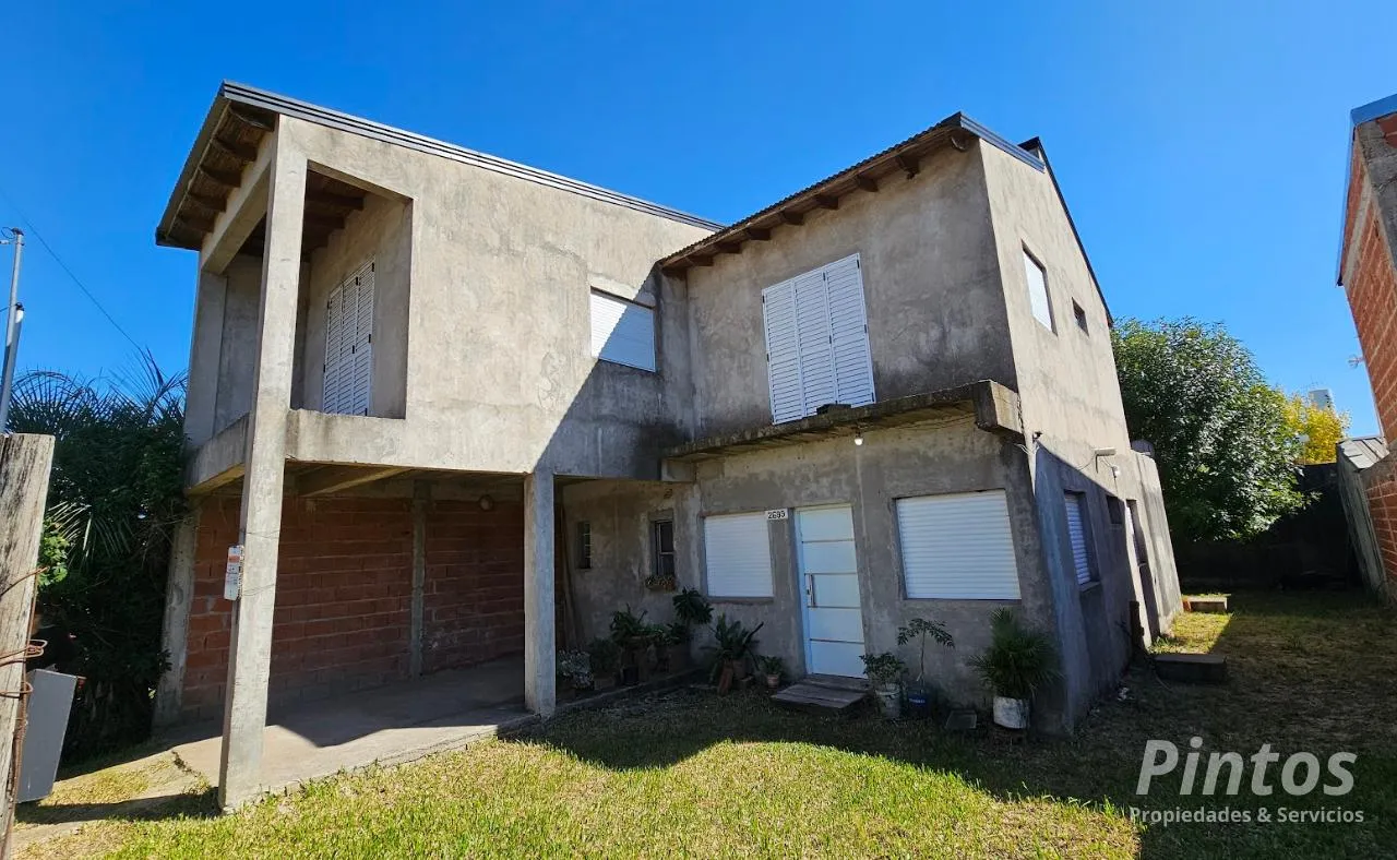 Casa en Constitución (e/ Berduc y 2 de Abril)