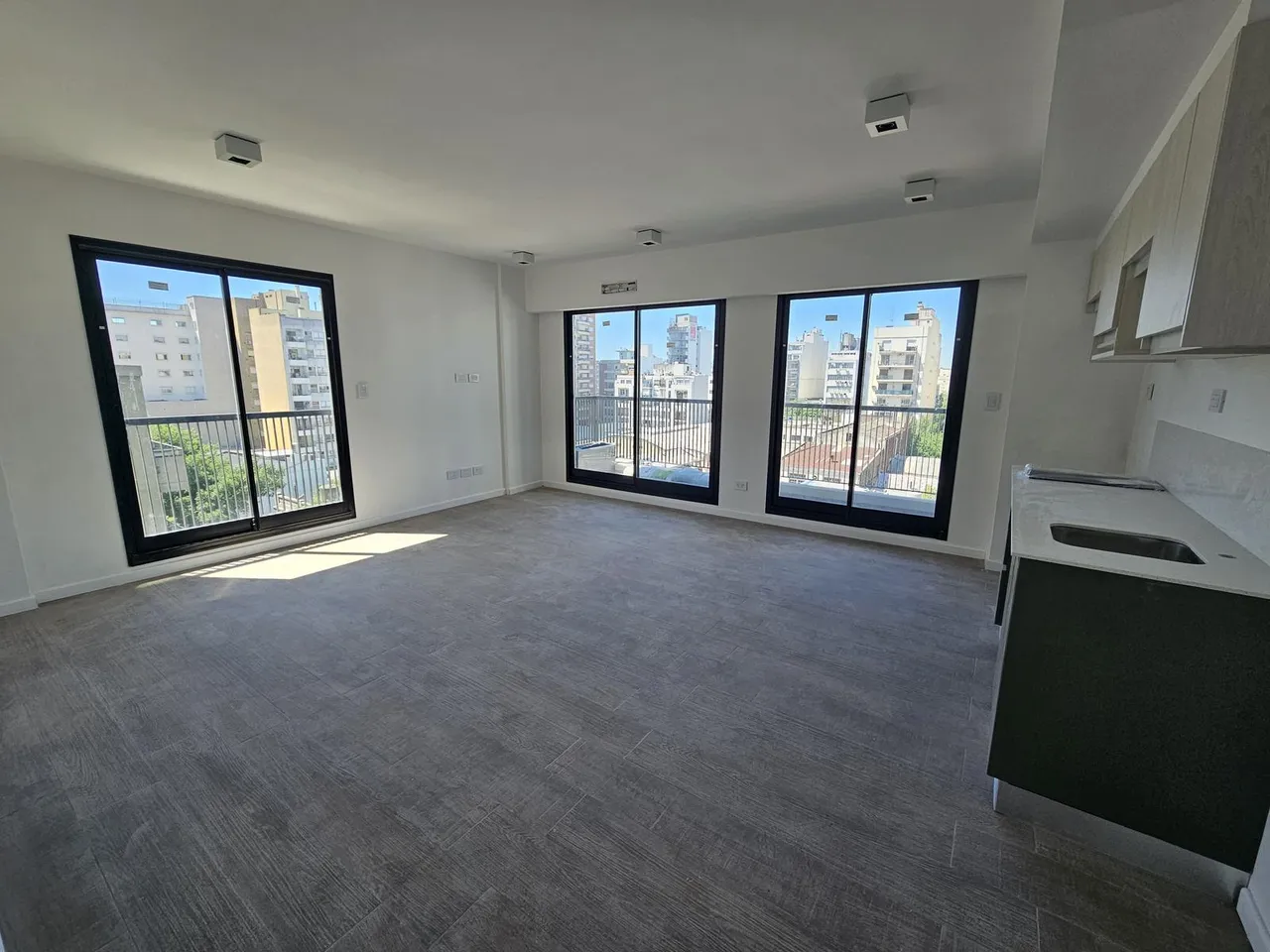 Departamento en Humberto 1° al 2700