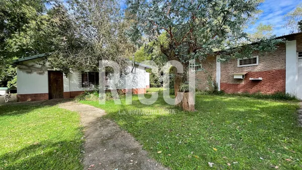 Casa en 531 al 3500