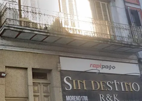 Oficina en Moreno al 1700