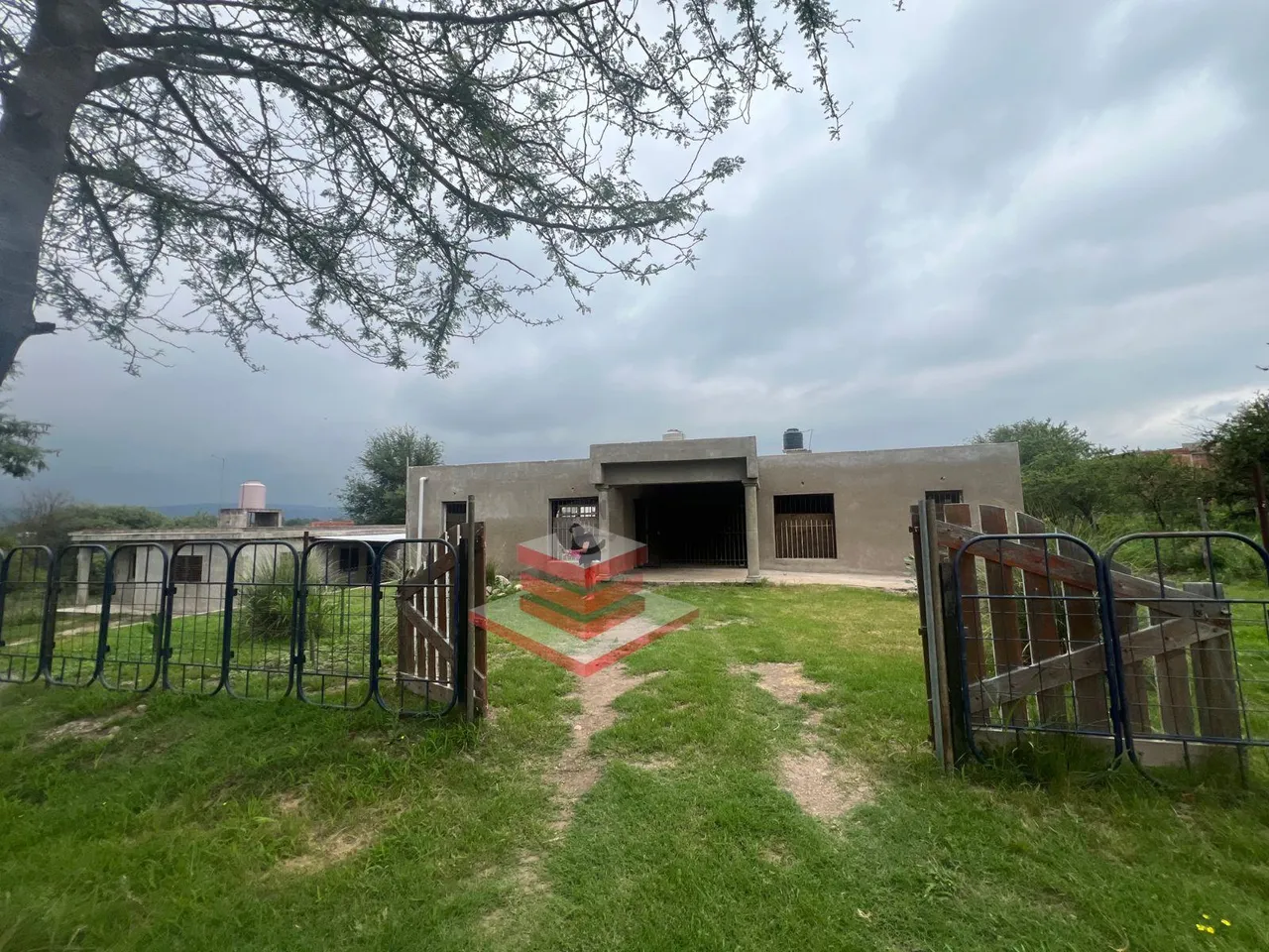 Casa en A TERMINAR 300 MTS DE LA RUTA 38