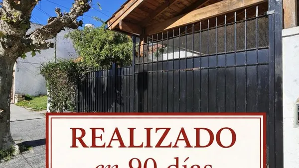 Casa en Bolivia al 3200 e/Int Alvear e Int Ballester