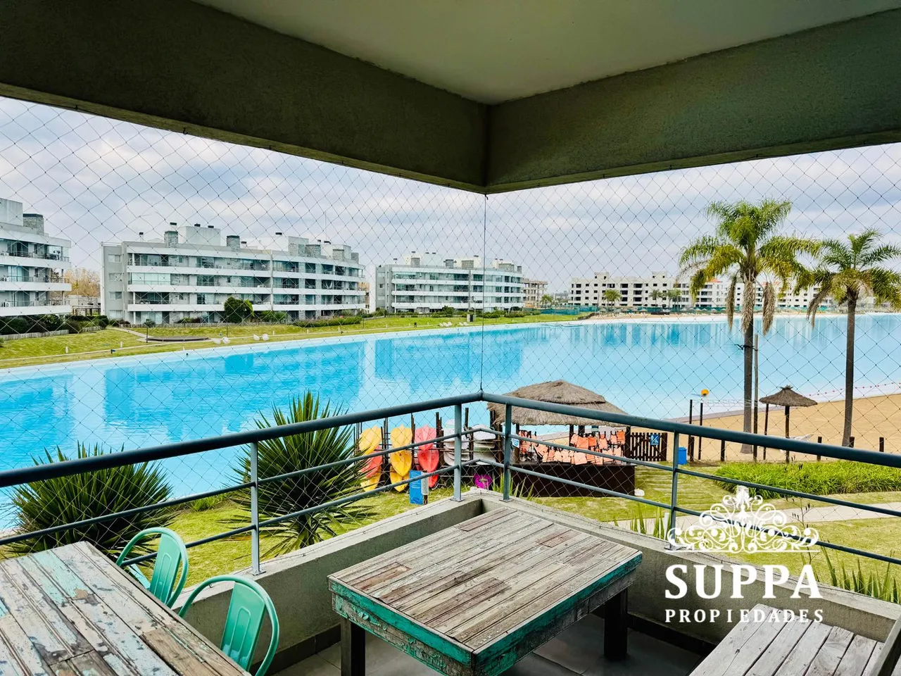 Departamento en 3 AMBIENTES EN VENTA - HERMOSA vista a la Laguna