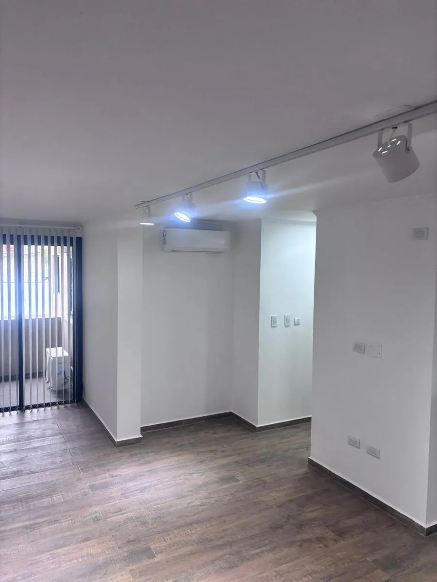 Departamento en ONCATIVO al 1400