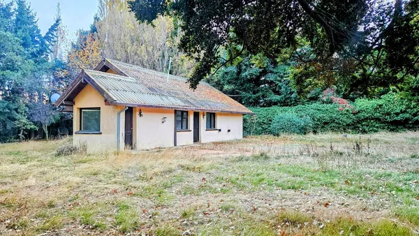 Casa en Luis Piedra Buena al 1600
