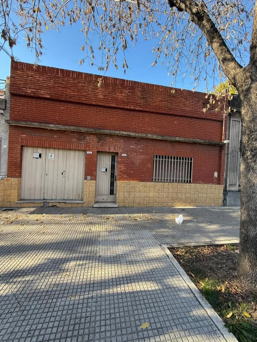 Casa en Av. Escalada al 400