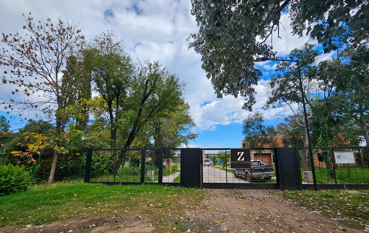 Terreno en Int. Tirigall al 1800