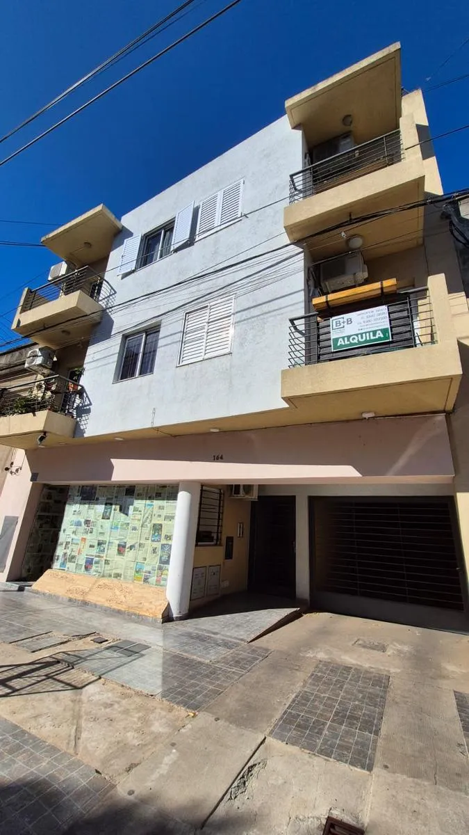 Departamento en Necochea al 100