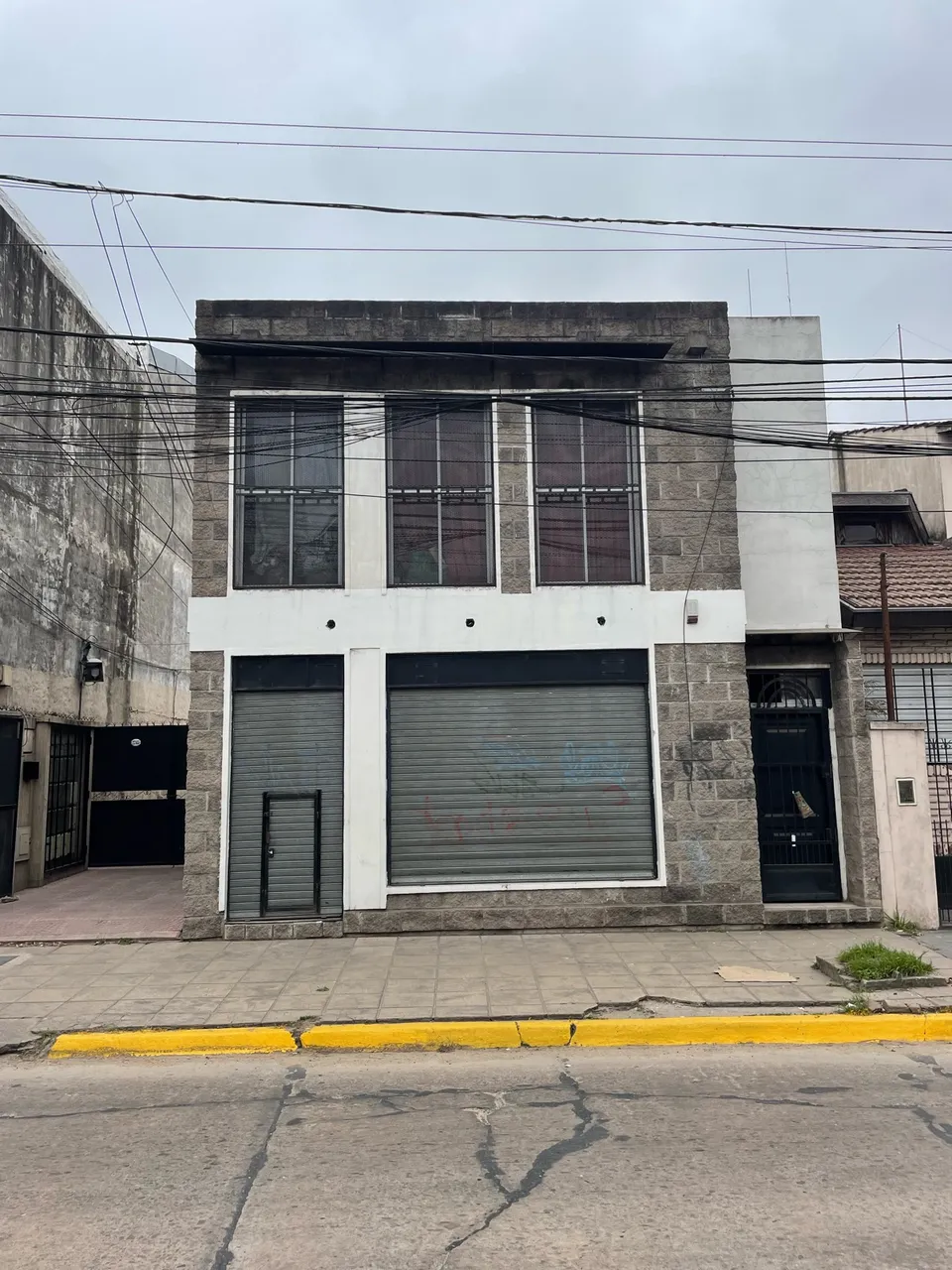 Local Comercial en Emilio Mitre al 2700