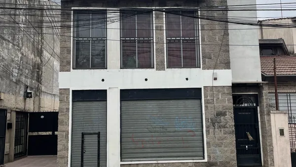Local Comercial en Emilio Mitre al 2700