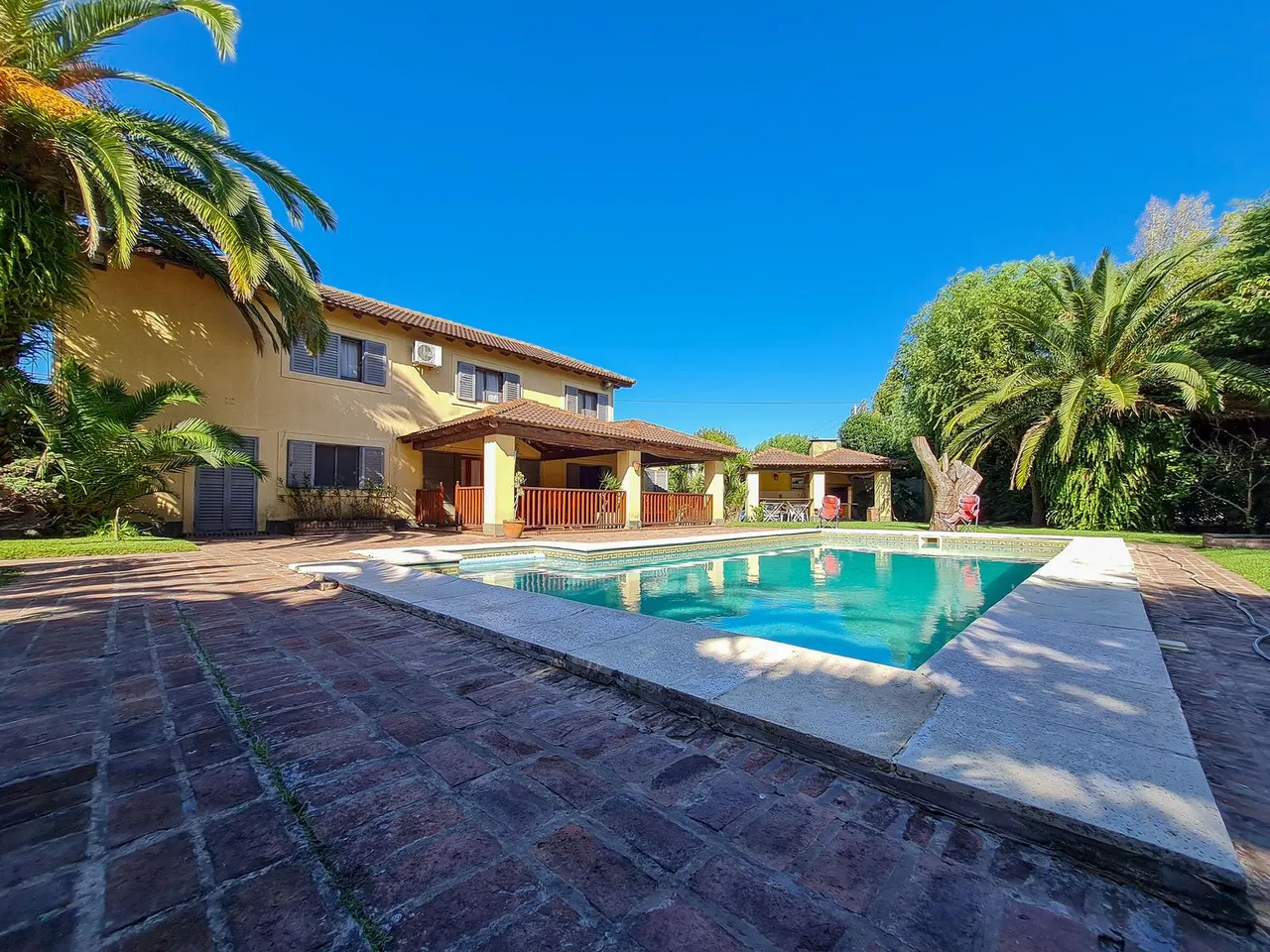 Casa en 11 esq 50 villa del Plata Casco Punta Lara