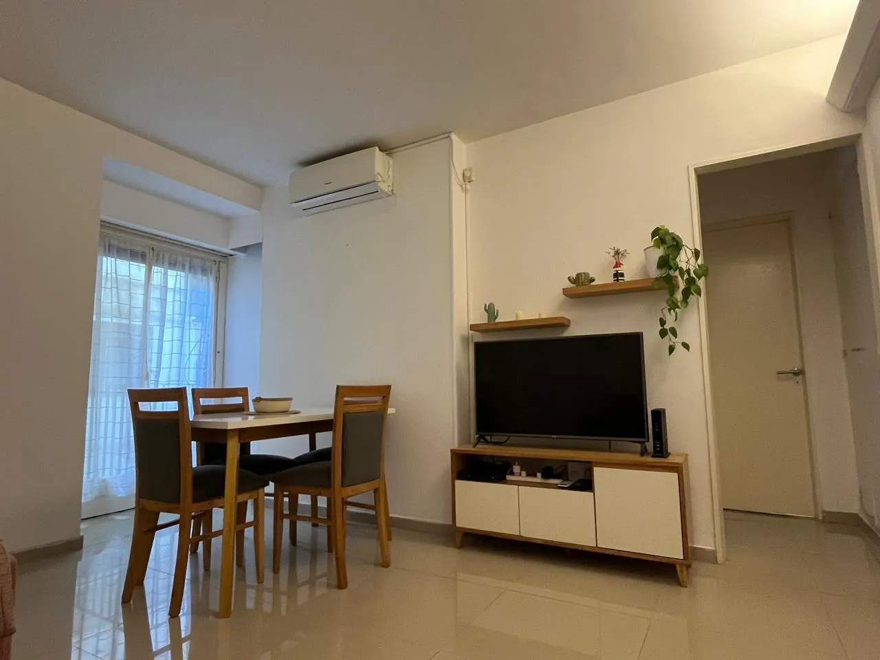 Departamento en Santos Dumont al 2500