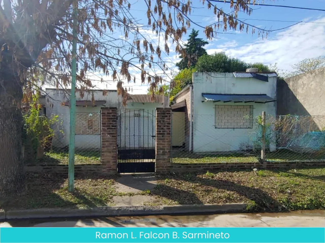 Casa en Ramon L. Falcon al 300
