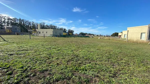 Terreno en Av. Atlántida, Barrio Privado Haras del Mar