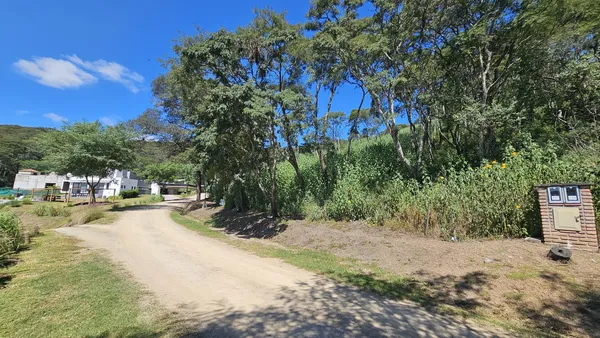 Terreno en Valle Escondido