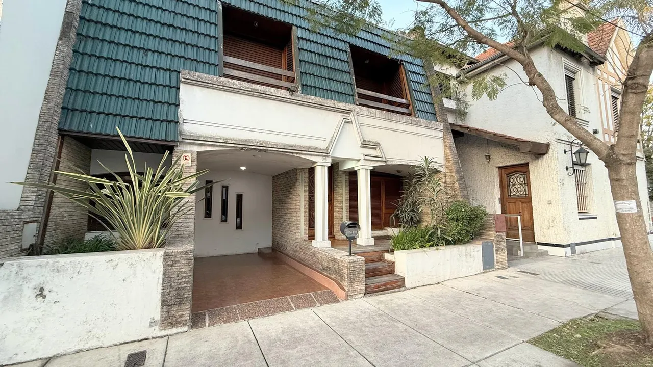 Local Comercial en Bahia Blanca al 3957