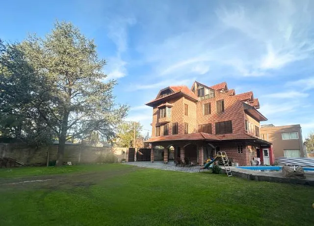 Casa en Calle 449 al 2700