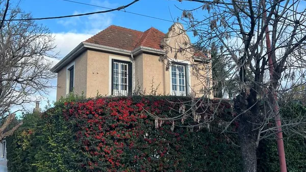 Casa en AV PELLEGRINI Y FOURNIER