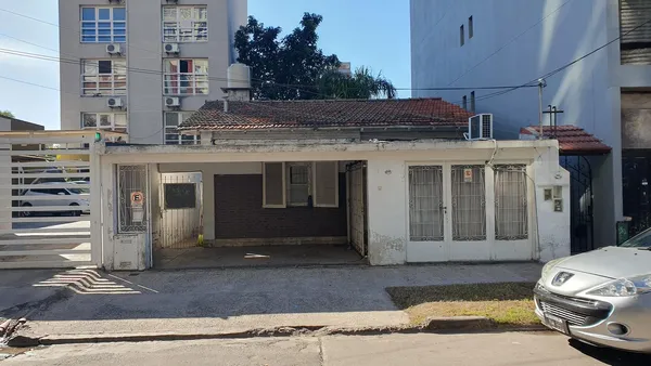 Casa en Urquiza al 1600