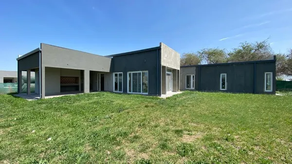 Casa en Ara San Juan al 4000, Funes, Santa Fe.