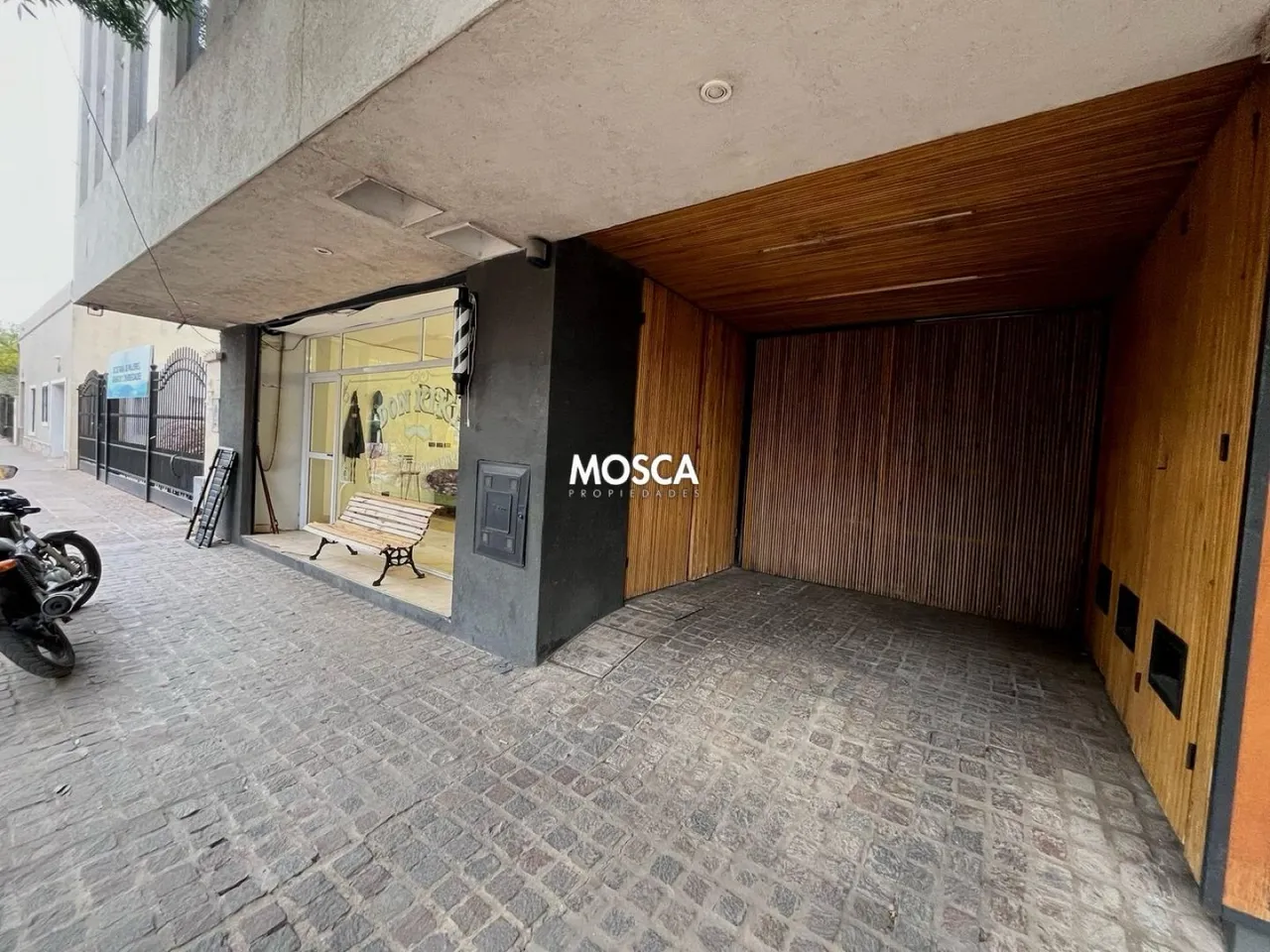 Local Comercial en Yrigoyen 74