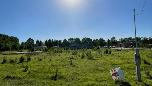 Terreno en LOTE EN VENTA EN PETROLEROS JERARQUICOS PLOTTIER